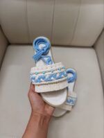 صندل مکرومه زنانه پینترستی بنددار مرواریدی | سندل زنانه مکرومه پینترستی بند دار  آبی و طوسی لایت | ارسال فوری